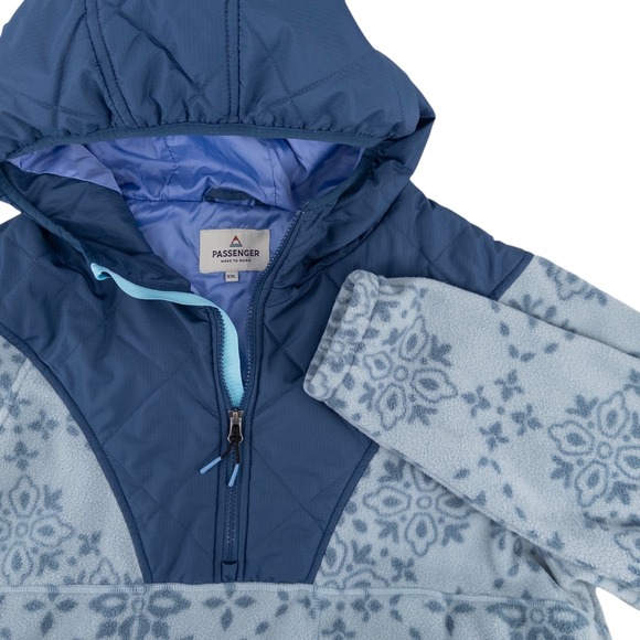 Passenger Women's XXL Juana Recycled Polar Hooded Fleece Jacket Blue Tile Print - Picture 11 of 11